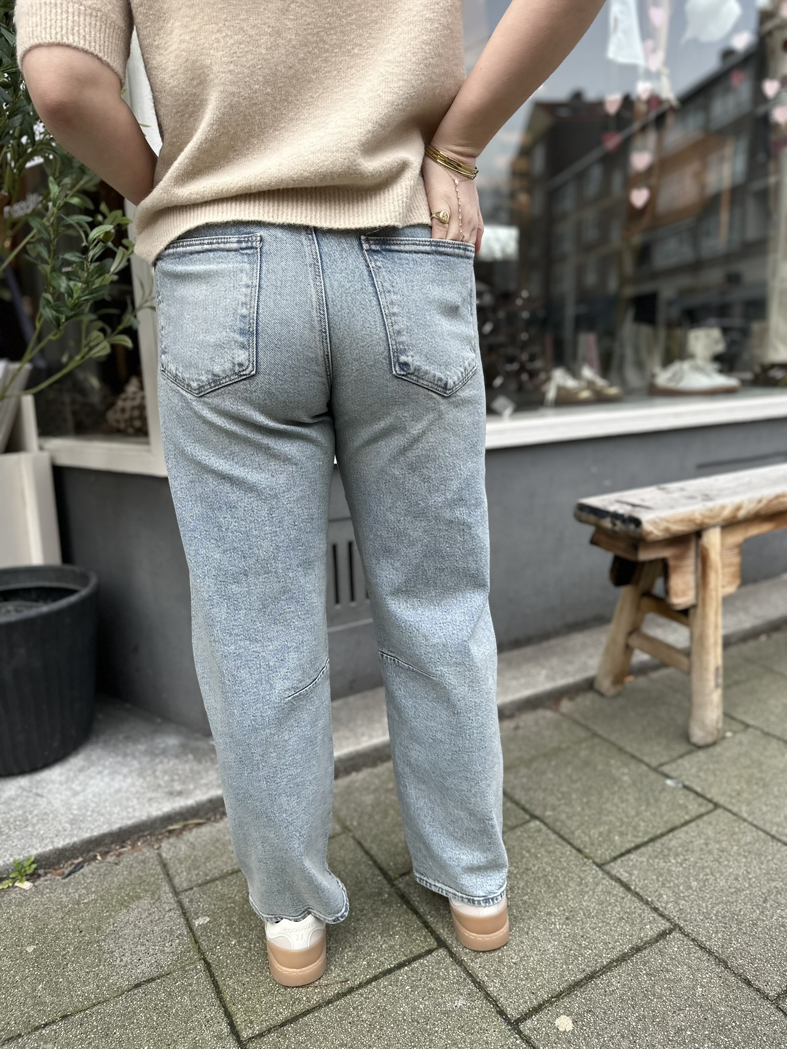 Leila Cut LT Used 90S