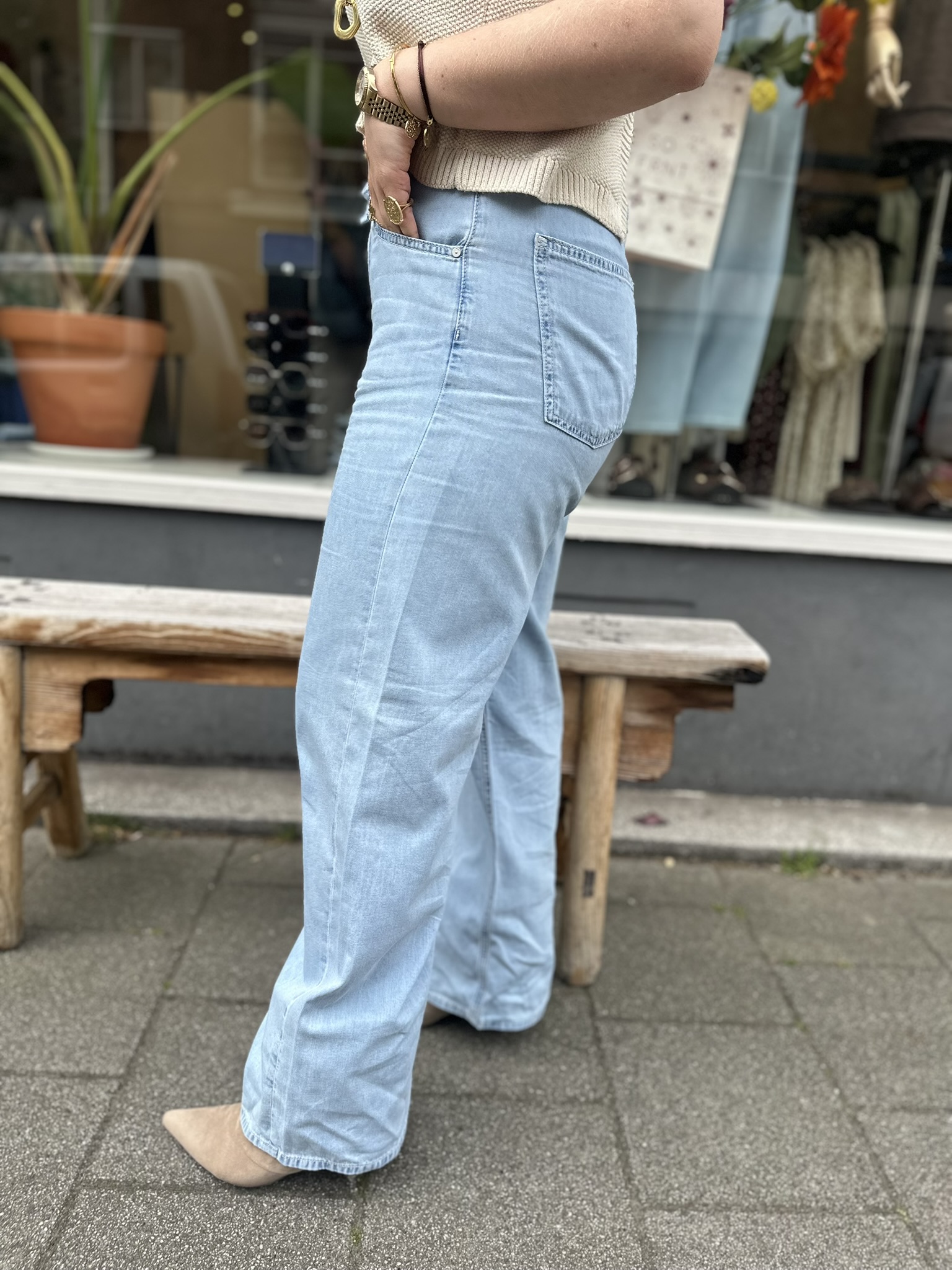 Nella Bleached L32