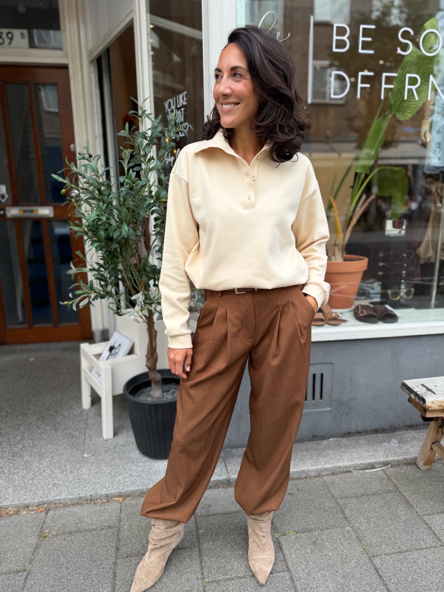 Barberry Pants
