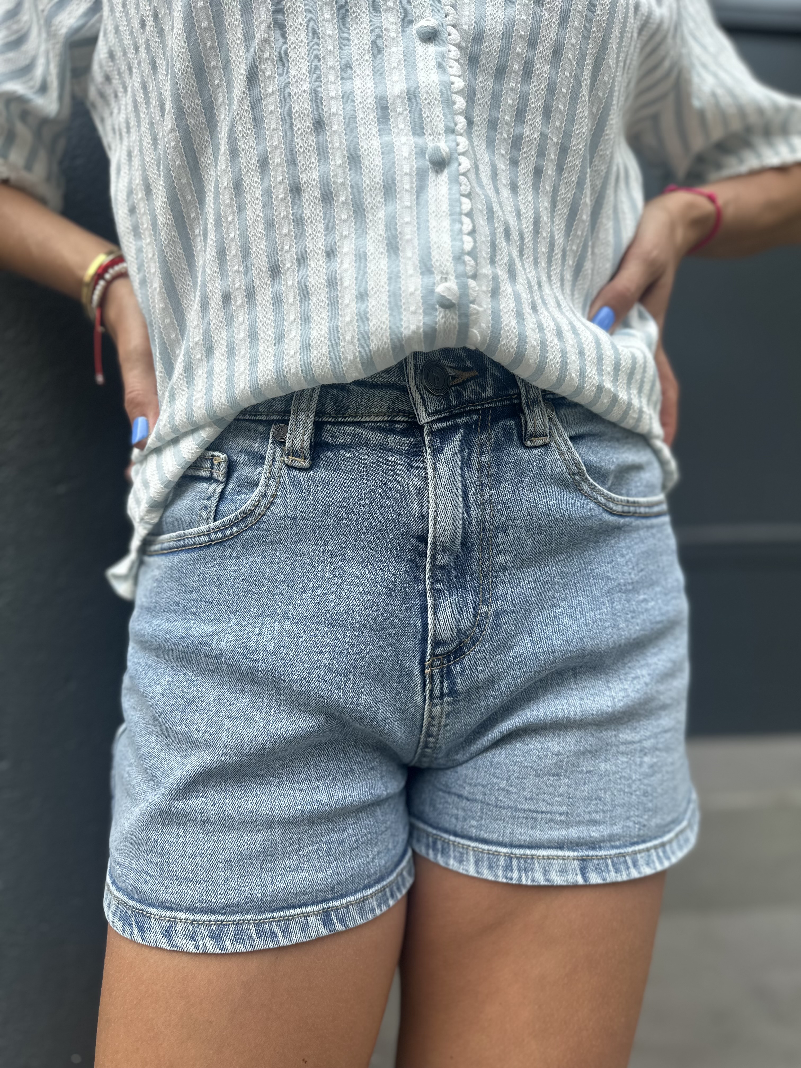 Onea short Onea short
