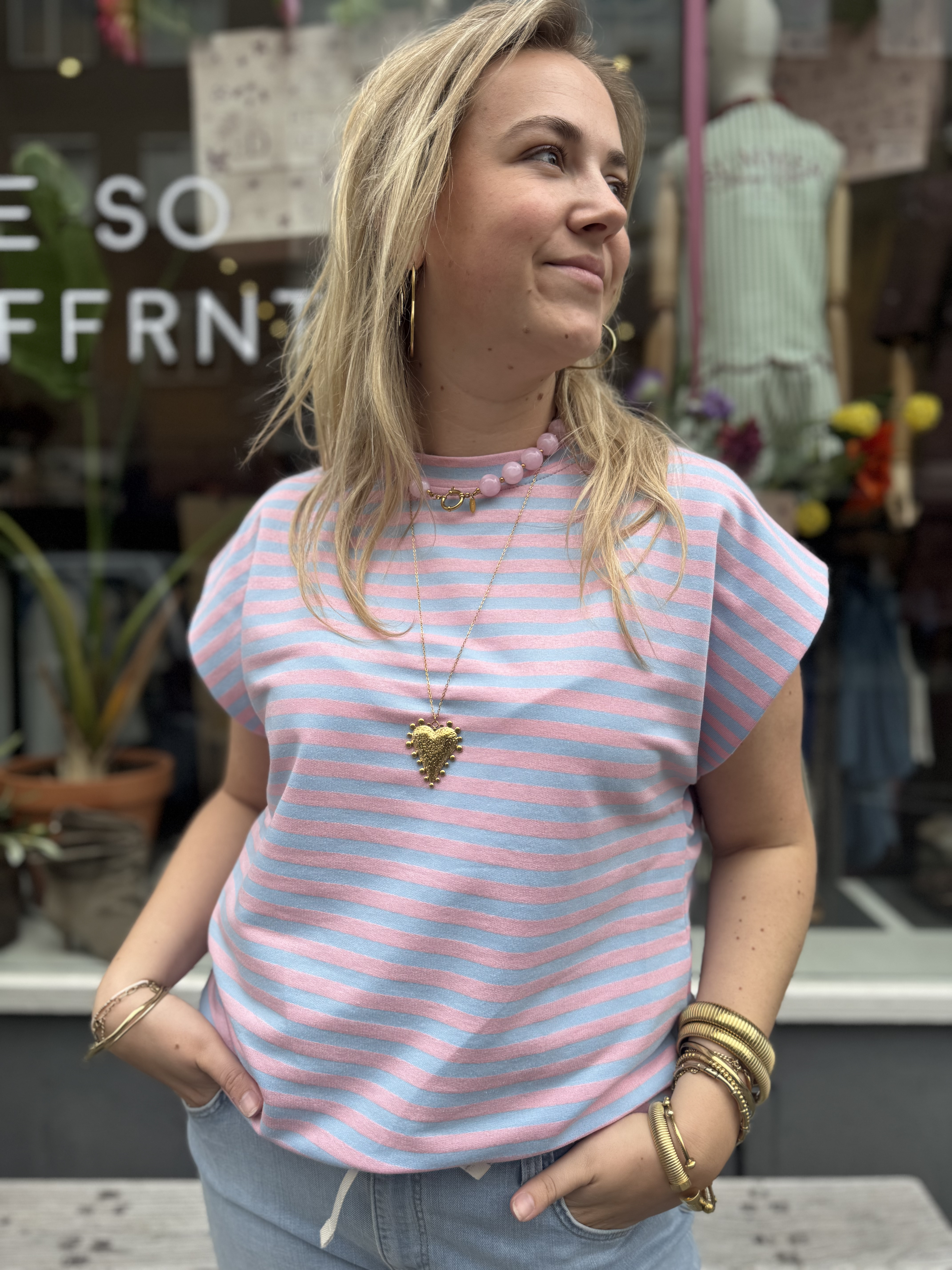 T-shirt Lesley