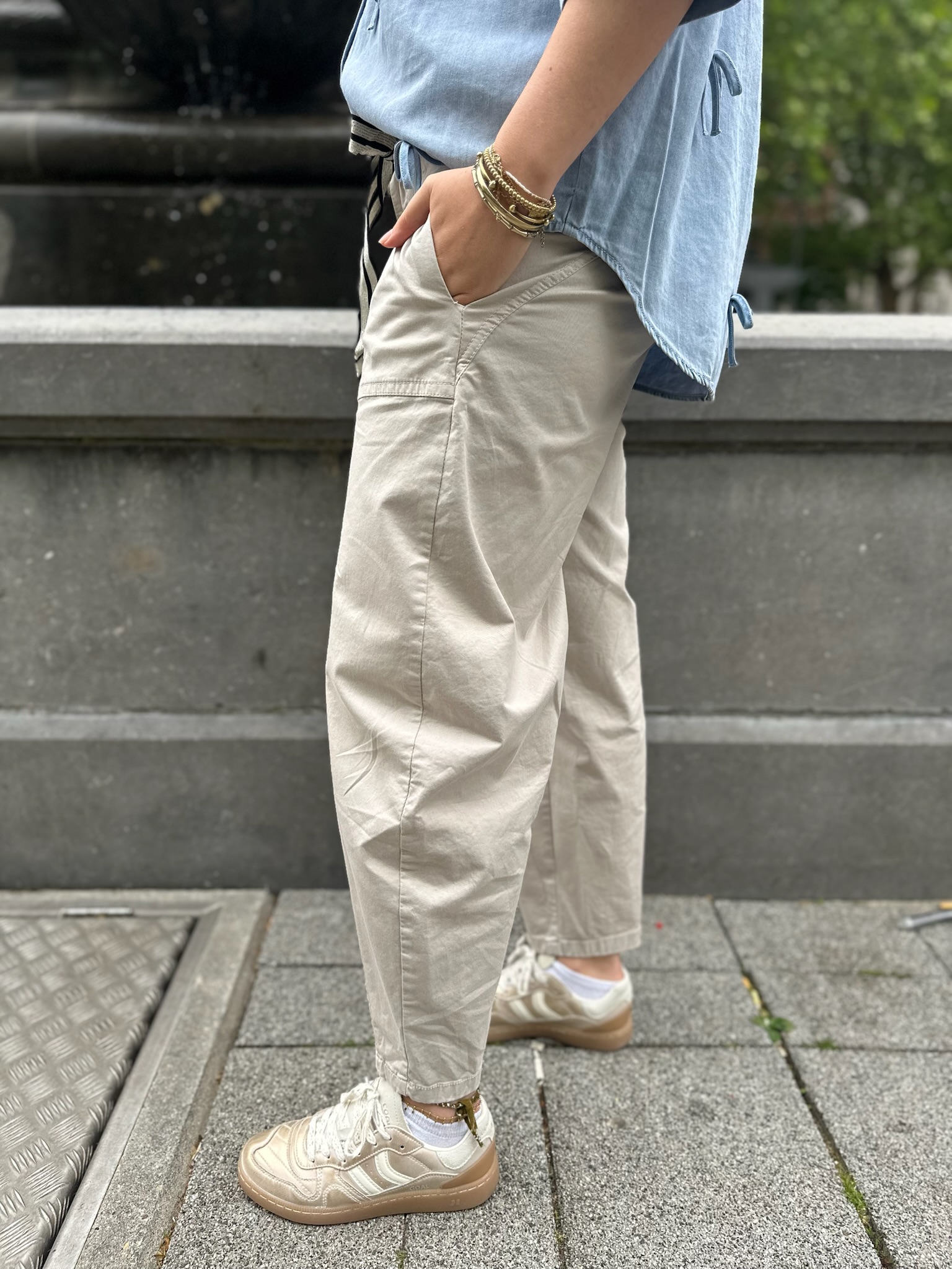 Broek Roos